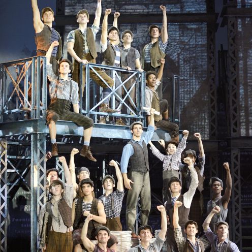2-joey-barreiro-jack-kelly-center-and-the-north-american-tour-company-of-disneys-newsies-copyright-disney-photo-by-deen-van-meer_1